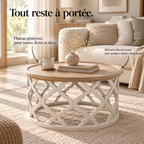 Table basse ronde Sivra intégrée dans un salon lumineux avec canapé crème et tapis clair.