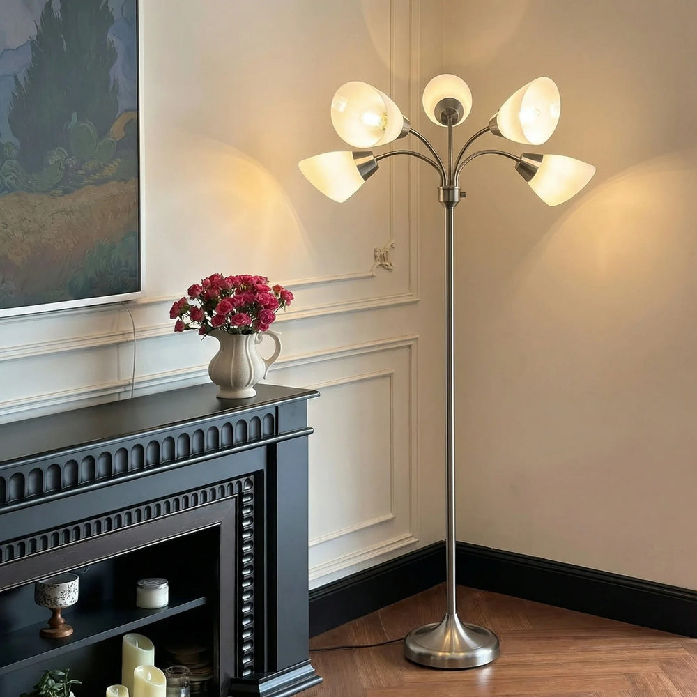 Lampadaire Elvyn nickel sable à 5 bras orientables blancs