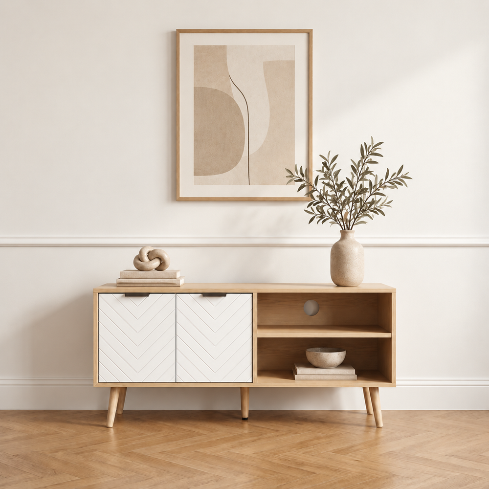 Meuble TV Halen blanc et bois dans un salon scandinave