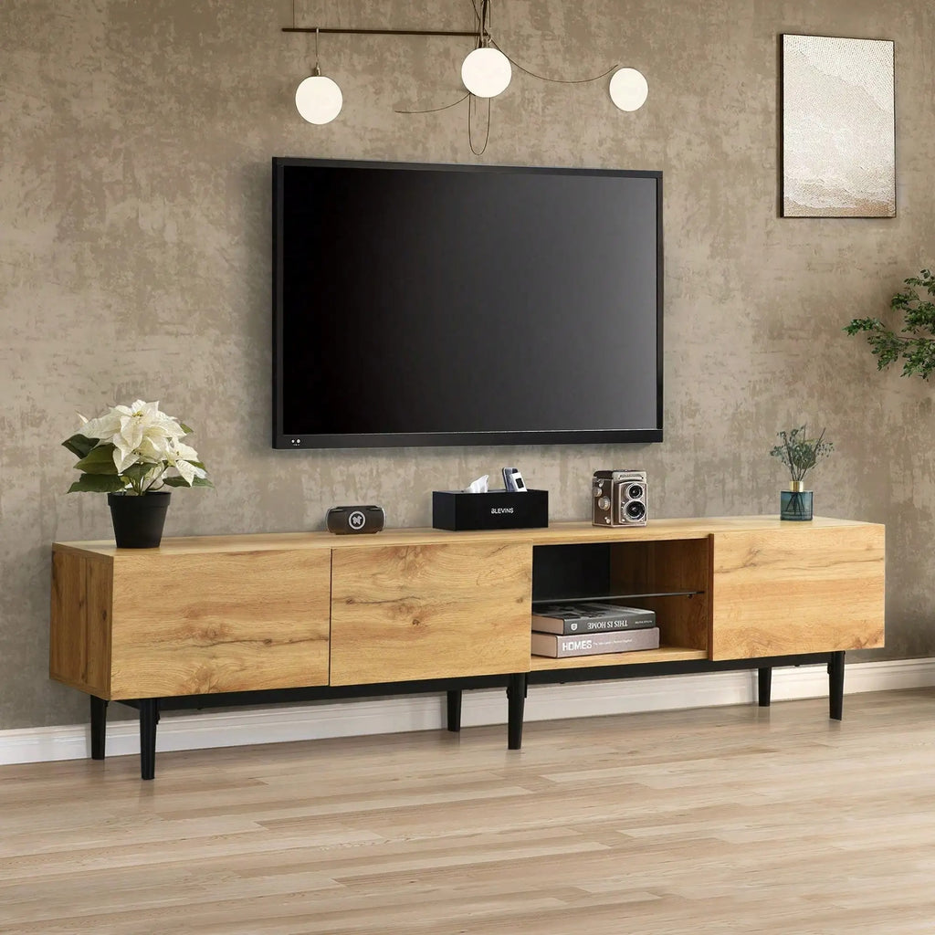 salon.pngMeuble TV Kael 175 cm à faible profondeur dans un salon moderne
